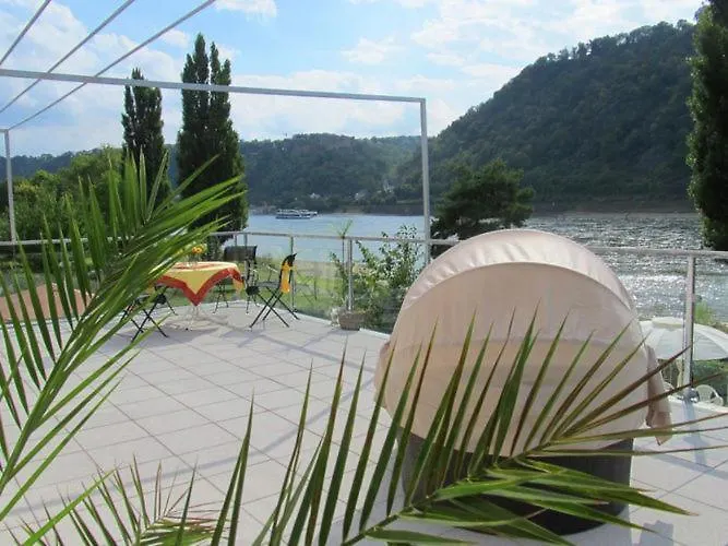 Cozy Holiday Home In Sankt Goarshausen Near River Rhine photo