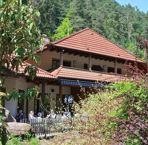 Landgasthof Am Teufelstisch Hinterweidenthal photo