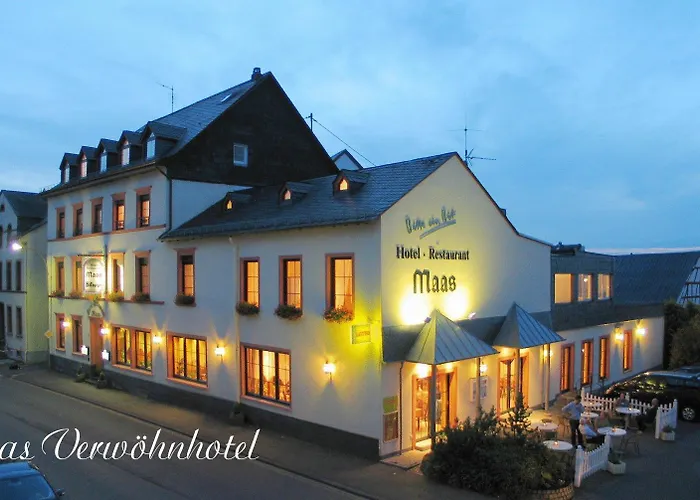 Hotel-Restaurant Maas Lutzerath photo