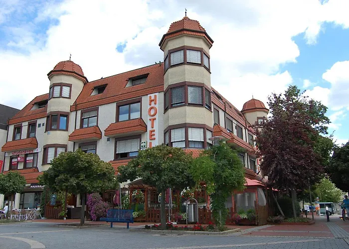 Hotel Restaurant Paelzer-Buwe Hassloch  photo