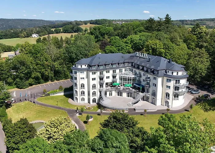 Parkhotel Hachenburg photo