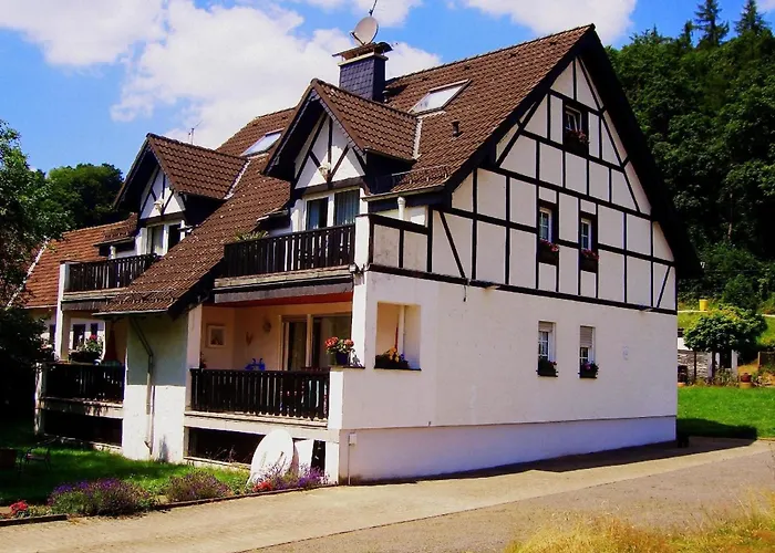 Gemuetliche Ferienwohnung In Frohnhofen Mit Garten Eichenbach fotorgafie