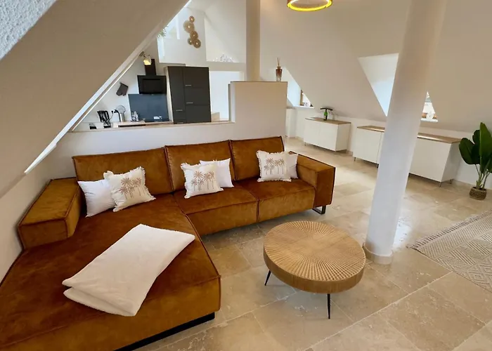 Design Penthouse Im Alten Schloss Deidesheim photo