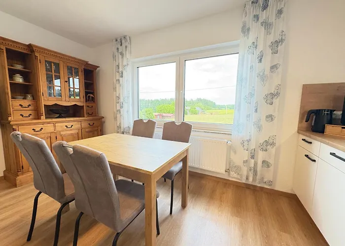 Familien-Apartment Bodanum Fuer 4 Personen - Mit Eigener Terrasse - Naturnahe Ortsrandlage - Arbeitsplatz Mit Vdsl - 10 Min Zum Nuerburgring Bodenbach zdjęcie
