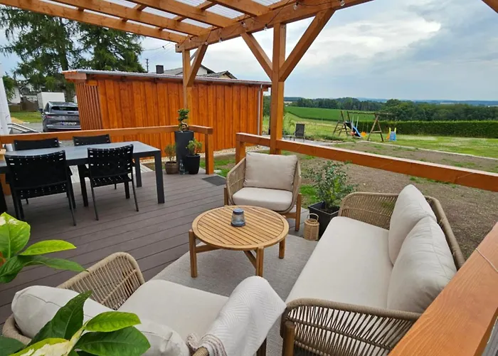 Photo de Ferienwohnung- Panoramaterrasse & Laendliche Ruhe Eichen 