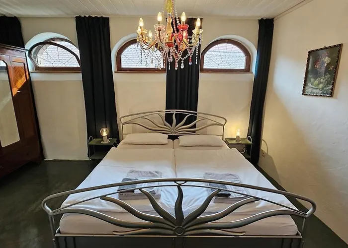 Alte Backstube, Maissonette Im Romantischen Hof Edenkoben foto