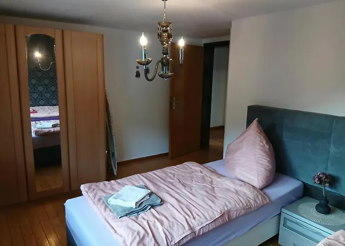 Photo de Schoene Ferienwohnung In Laurenburg Og