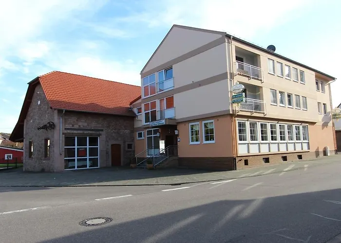 Hotel Landgasthof Zur Alten Scheune Zweibruecken photo