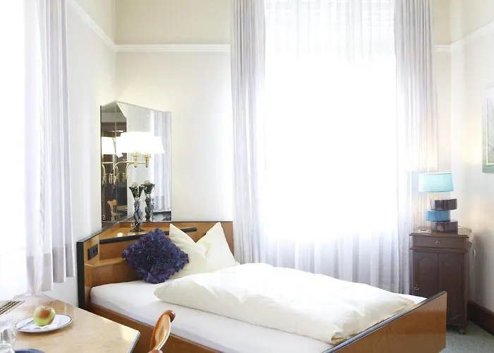 Hotel Villa Brenner Grunstadt photo